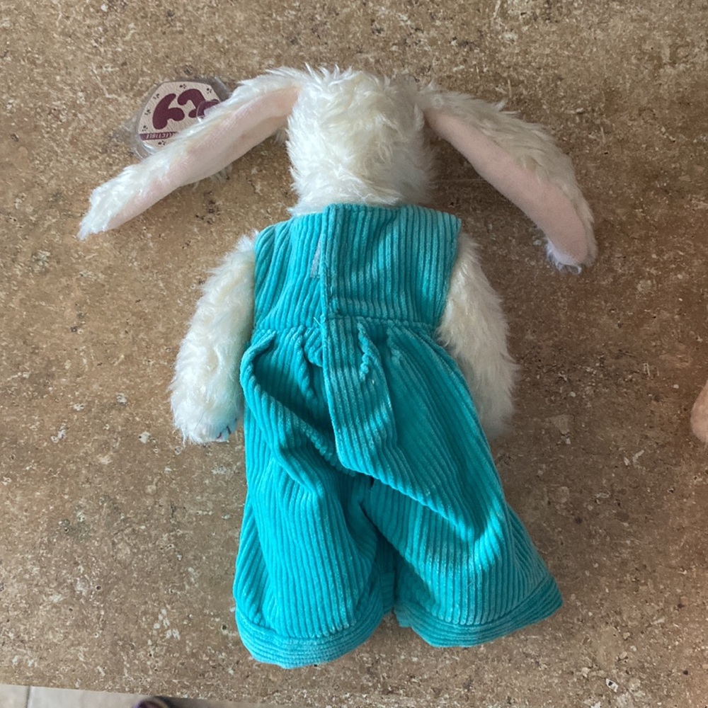 3 Vintage rare bunny Attic Treasures for Easter.   Mint with tag protectors - Picture 3 of 10